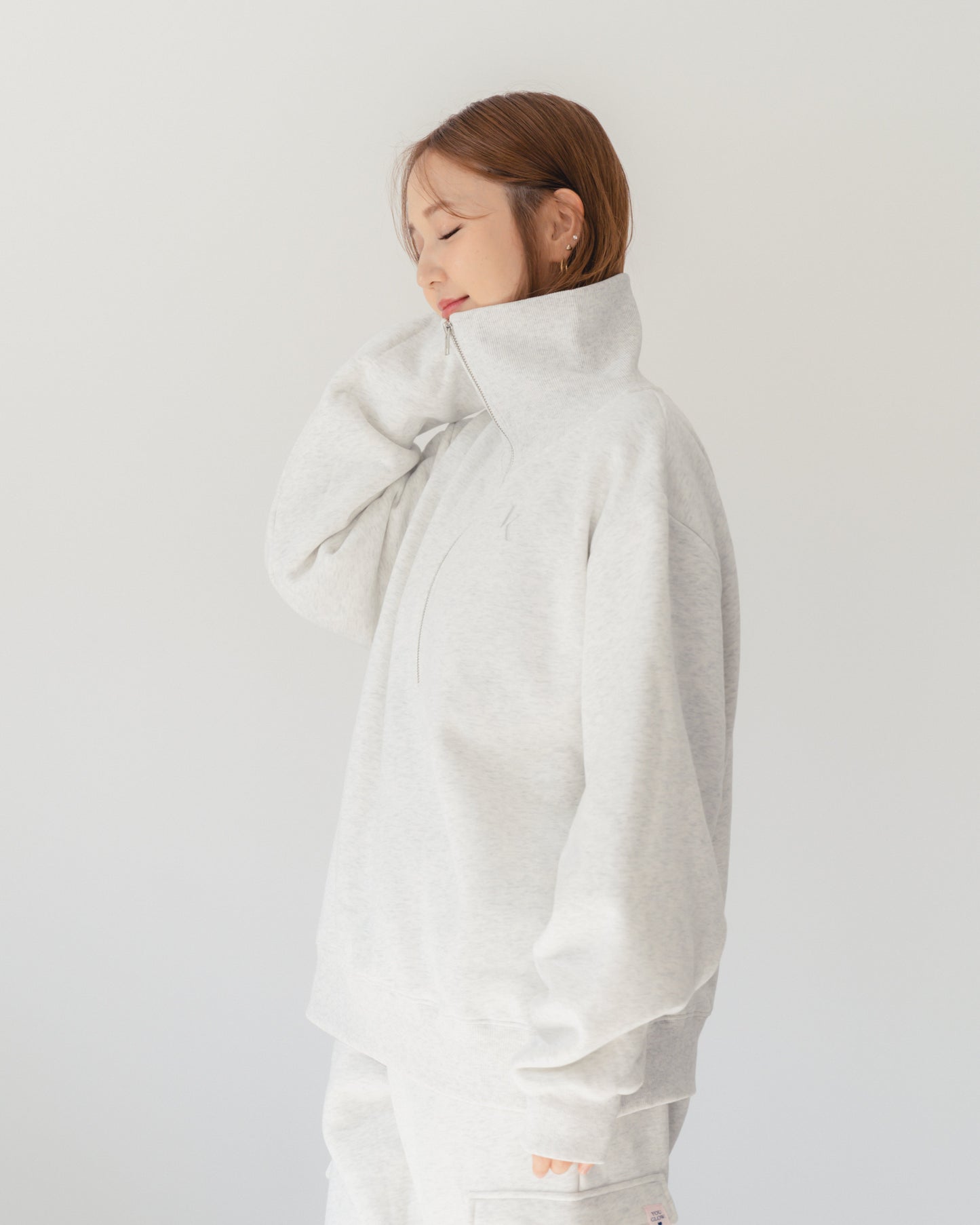 COZY ZIP UP SWEAT SHIRT