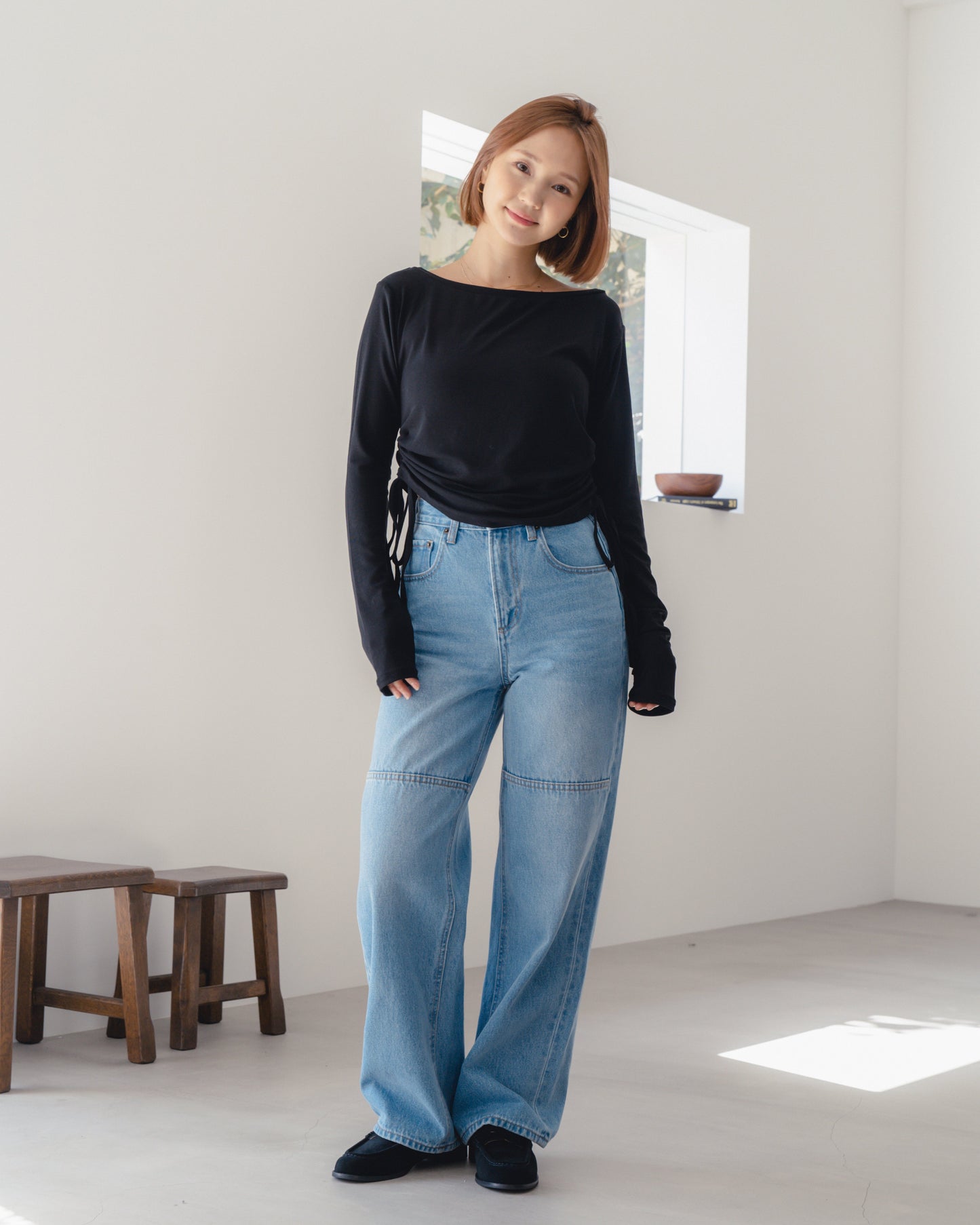 HIGH-RISE WIDE DENIM