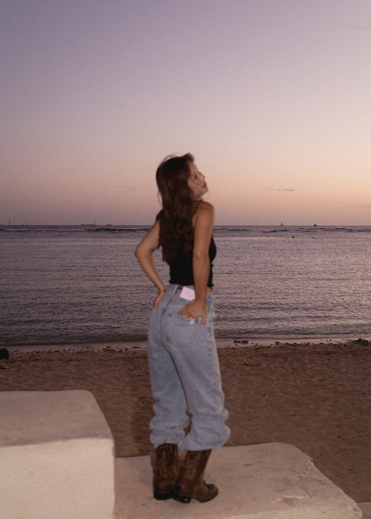 HIGH-RISE WIDE DENIM